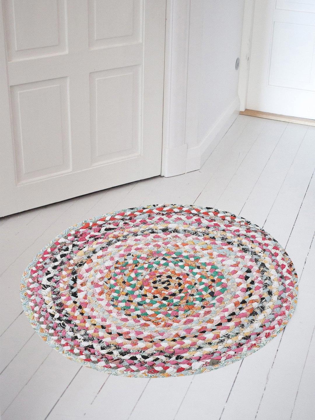 Refined Colored Round Shape Cotton Rug For Elegant Touch