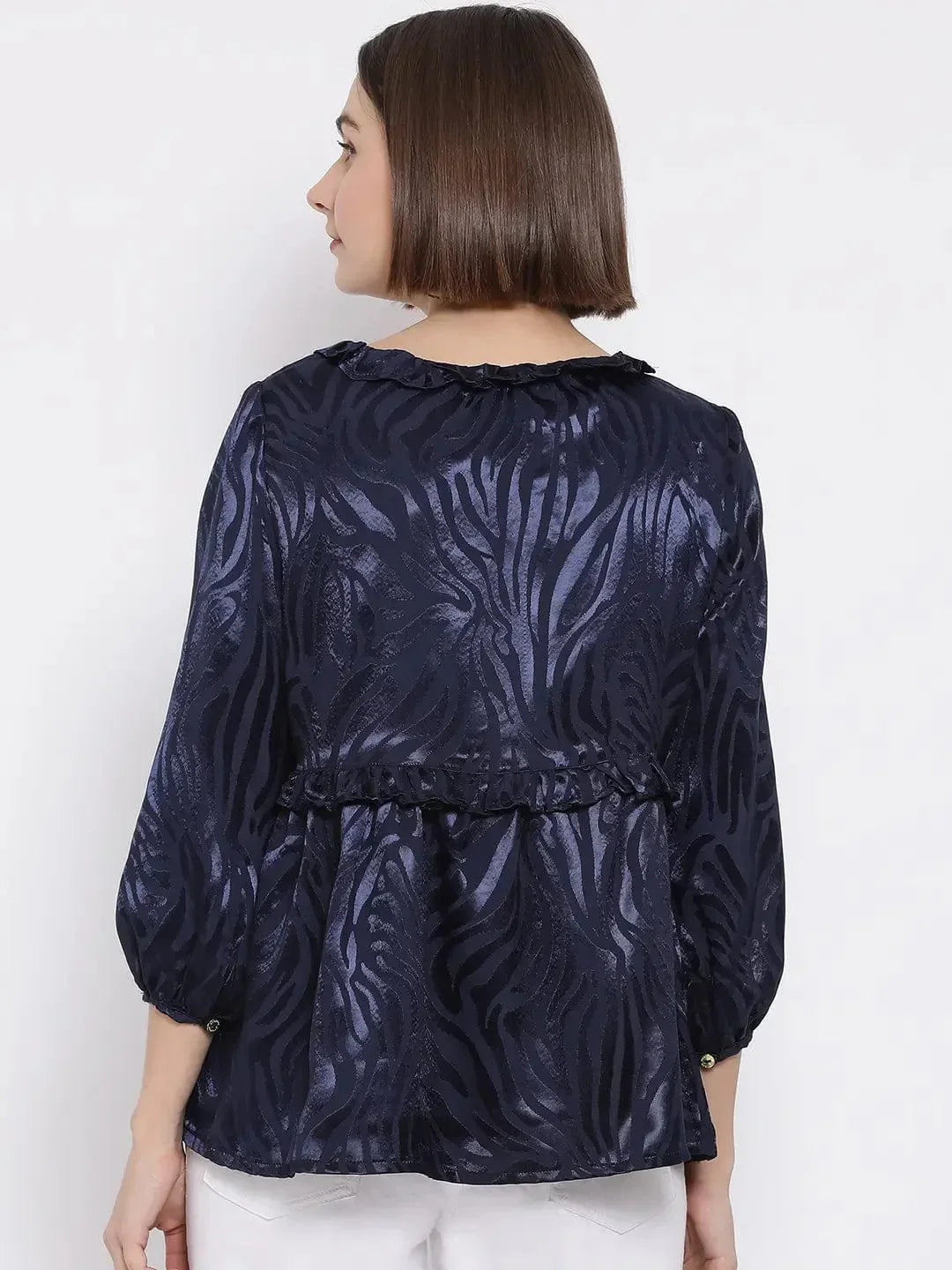 Glenton Graphic Shelly Women Shrug - oxolloxo