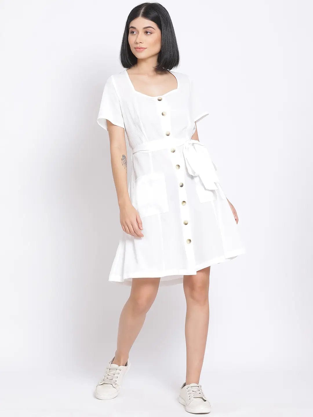 White Lily Button A-Line Women'S Dress