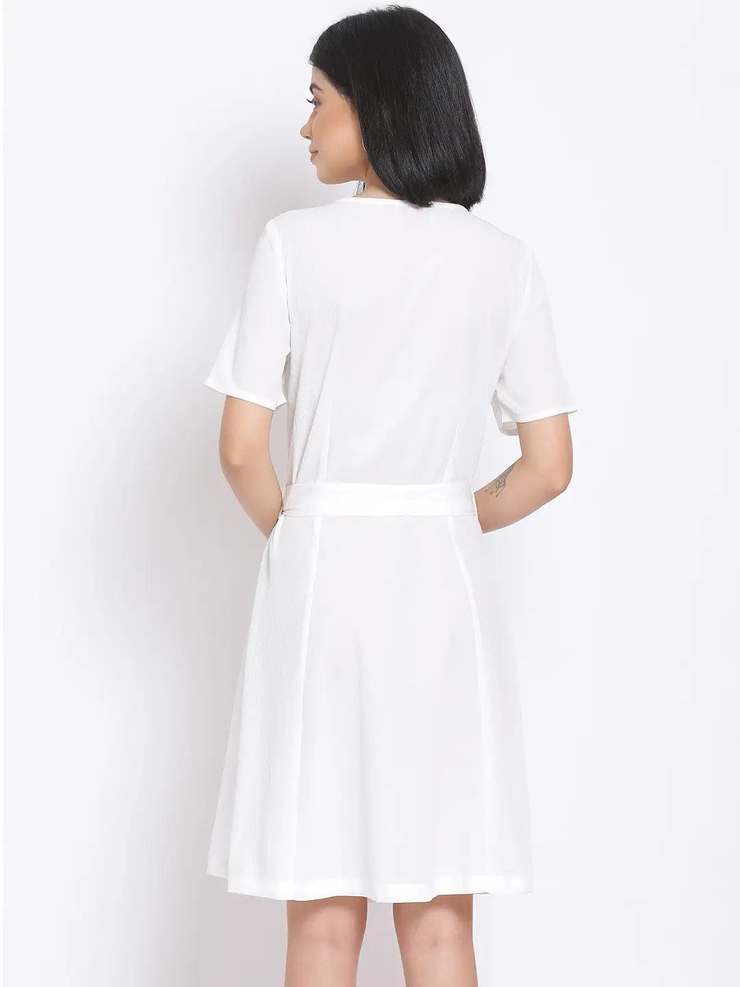 White Lily Button A-Line Women'S Dress