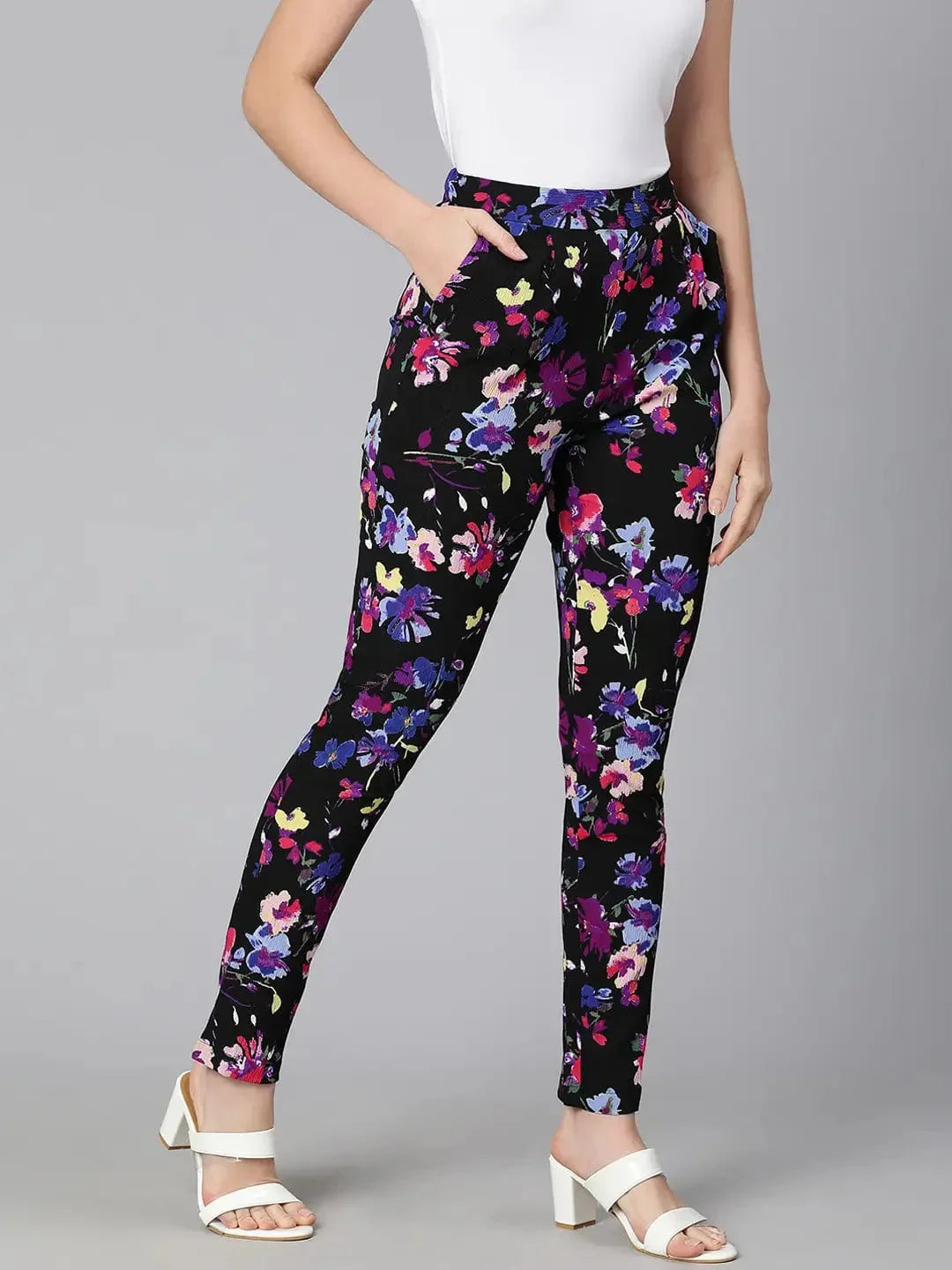 Glanced Of Florals Elasticated Women Pant - oxolloxo