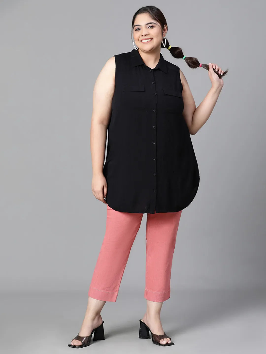 Delicate Black Collared Sleeveless Plus Size Shirt