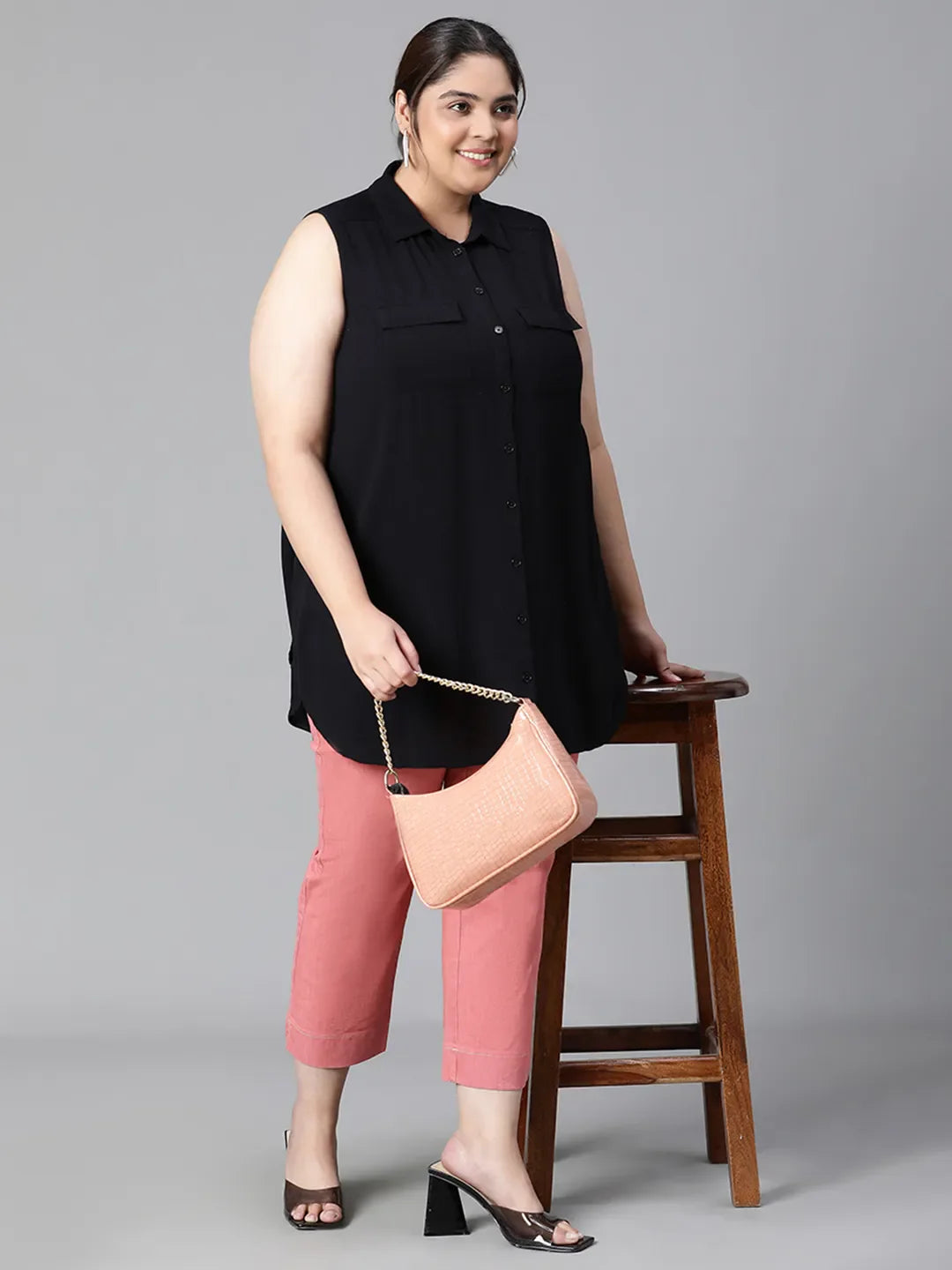 Delicate Black Collared Sleeveless Plus Size Shirt