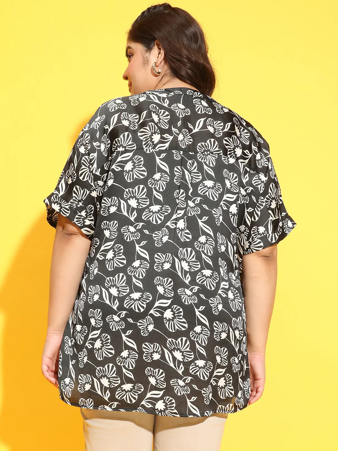 Stellar Black Floral Print Plus Size Top