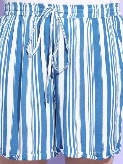 Slight Blue Stripe Print Tie Up Detailing Plus Size Shorts