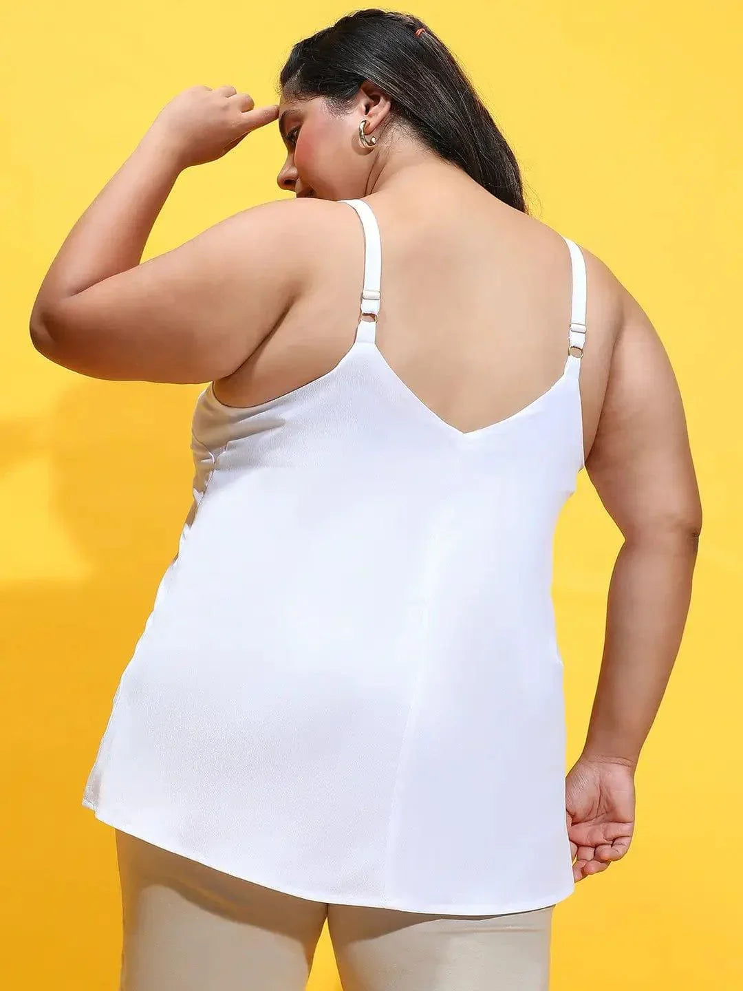 Sweet White Sleeveless Lace Detailed Plus Size Loopy Top - oxolloxo