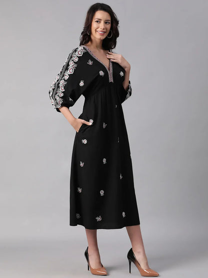 Focused Black Embroidered V-Neck Cotton Dress