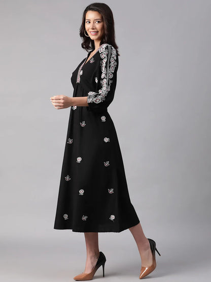 Focused Black Embroidered V-Neck Cotton Dress