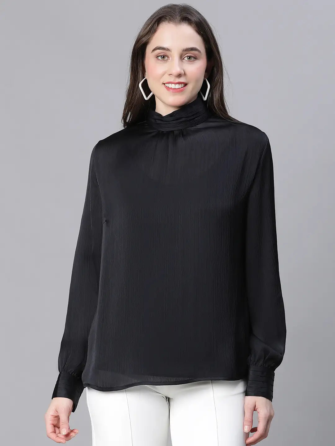 Ideal Black Long Sleeve Women’s Top for Comfort