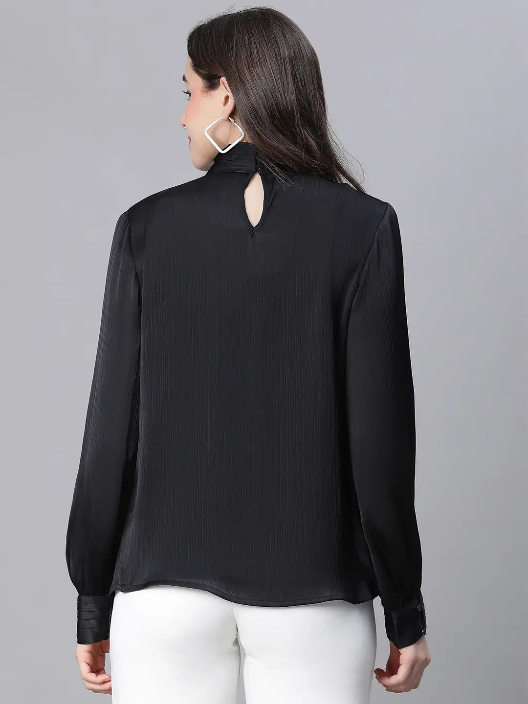 Ideal Black Long Sleeve Women’s Top for Comfort