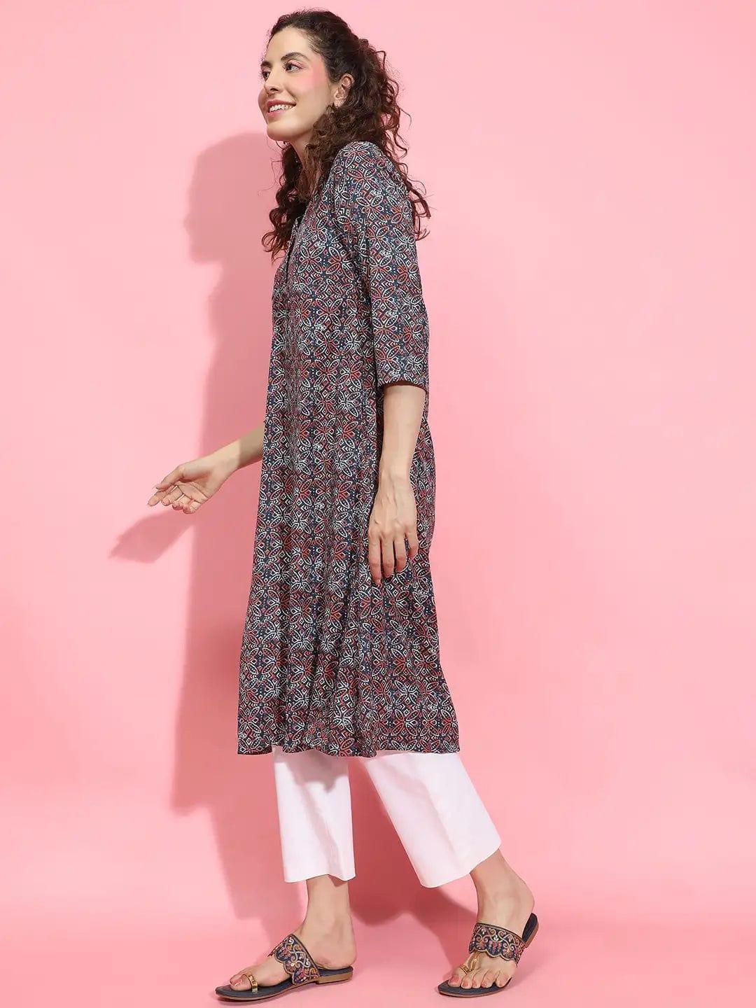 Multicolor Floral Print V-Neck 3/4 Sleeve Tunic for Women of All Ages - oxolloxo
