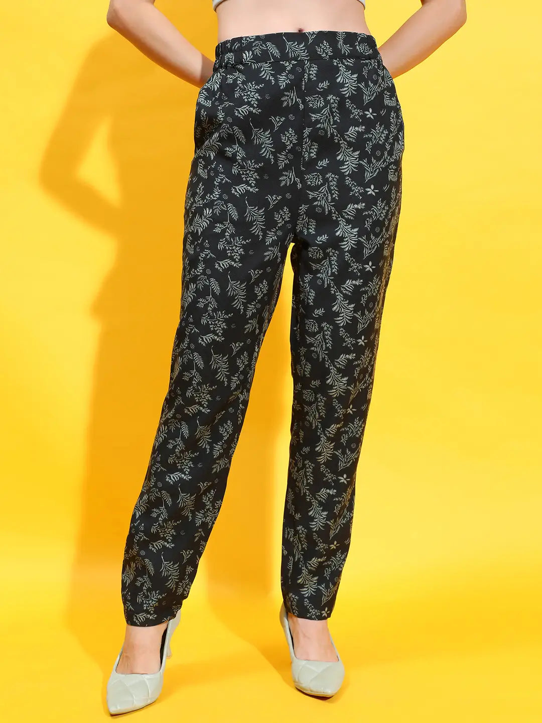 Black Color Floral Print Elasticated Women Pant For Comfort