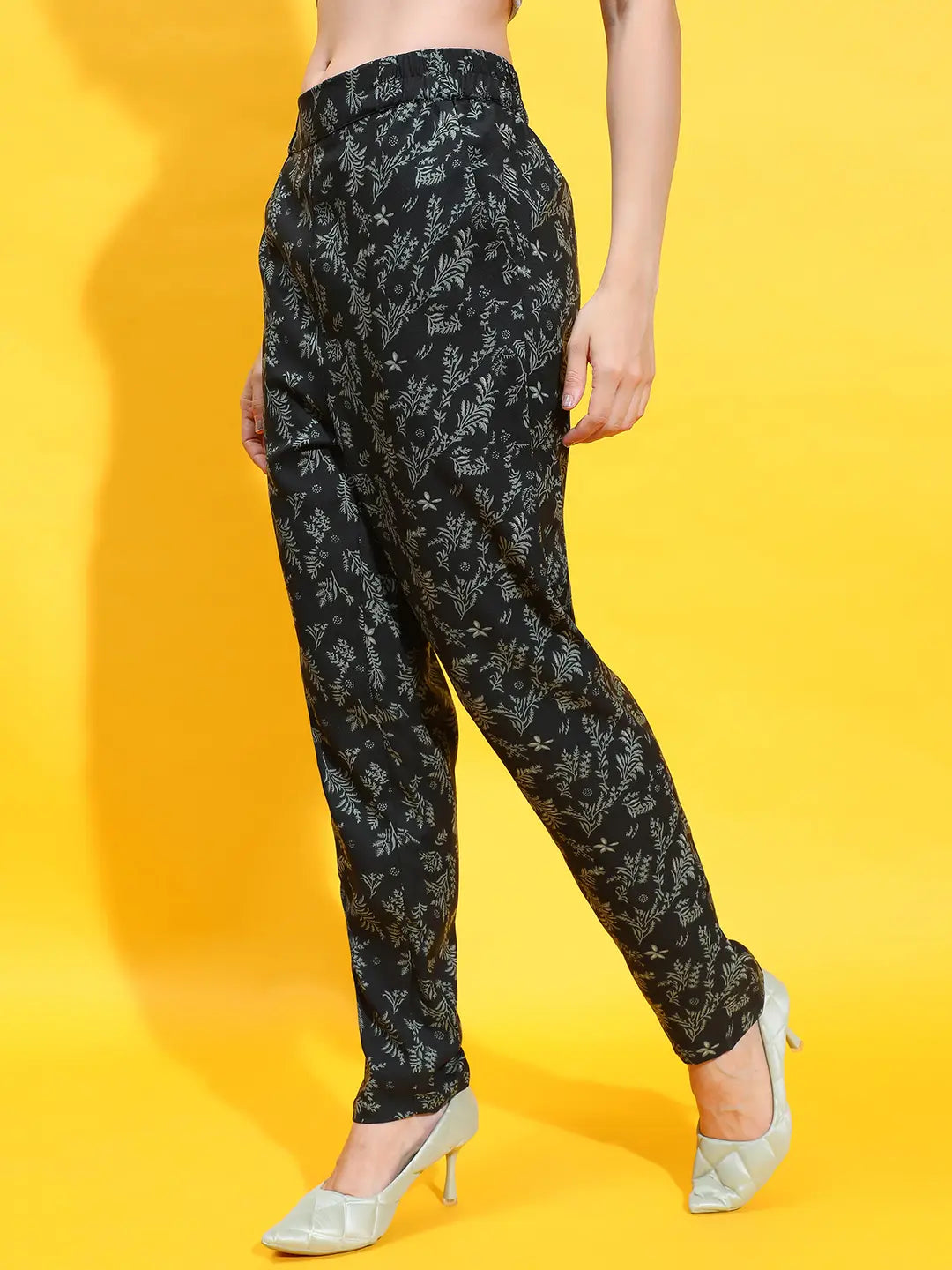 Black Color Floral Print Elasticated Women Pant For Comfort