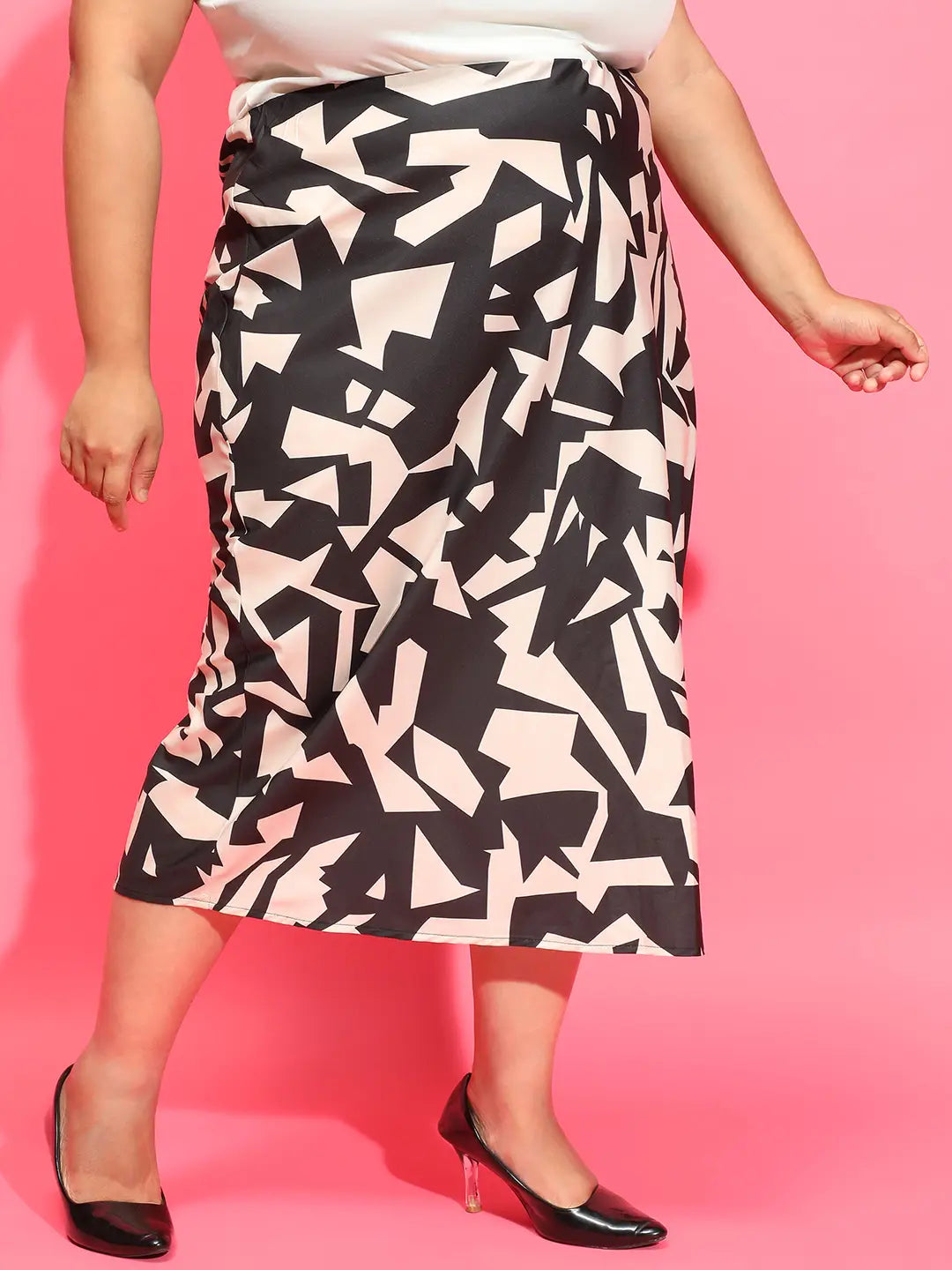 Cobble Black Printed Elasticated Slit Cut Plus Size Skirt