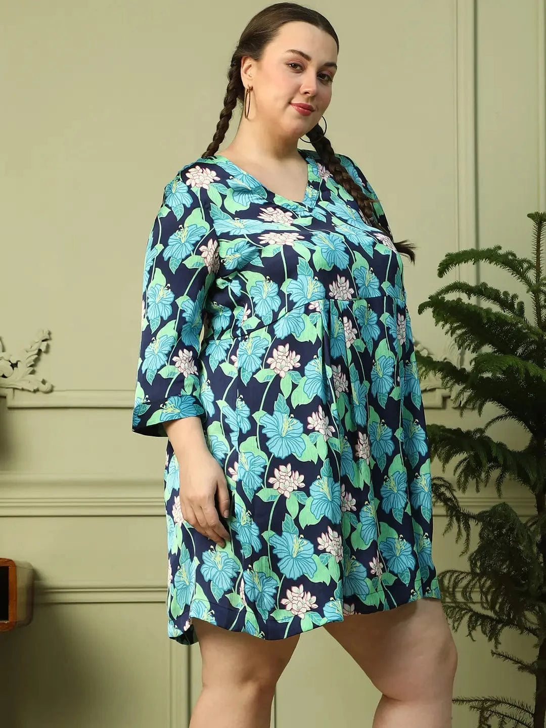 Plus Size Multicolor Floral Print V-Neck Long Sleeve Knee Length Dress