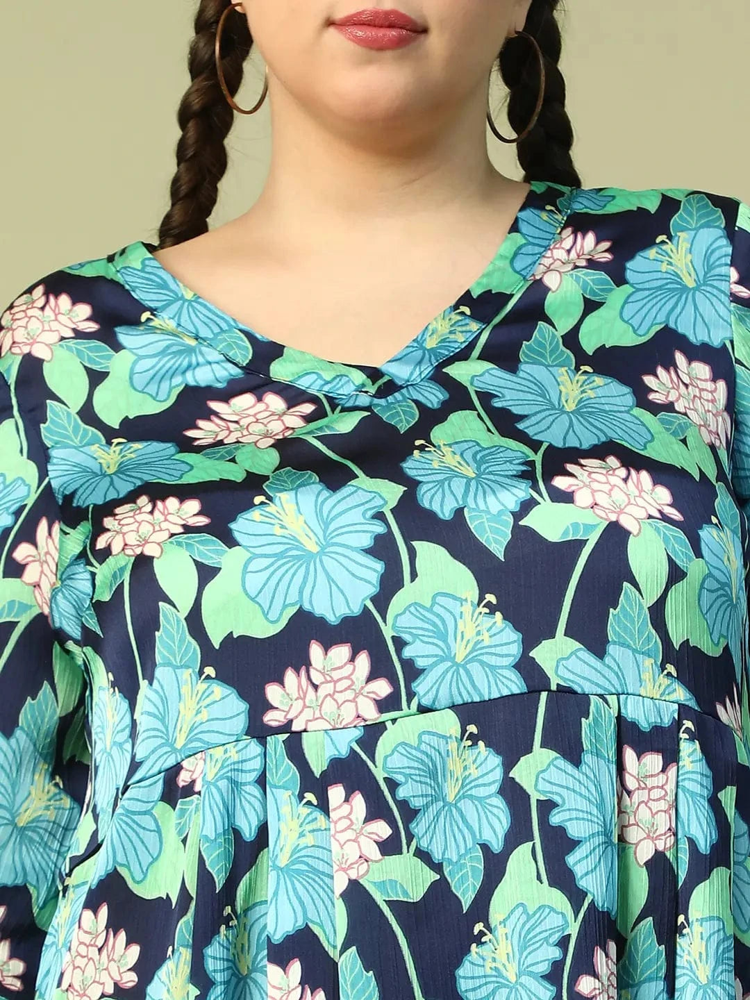 Plus Size Multicolor Floral Print V-Neck Long Sleeve Knee Length Dress
