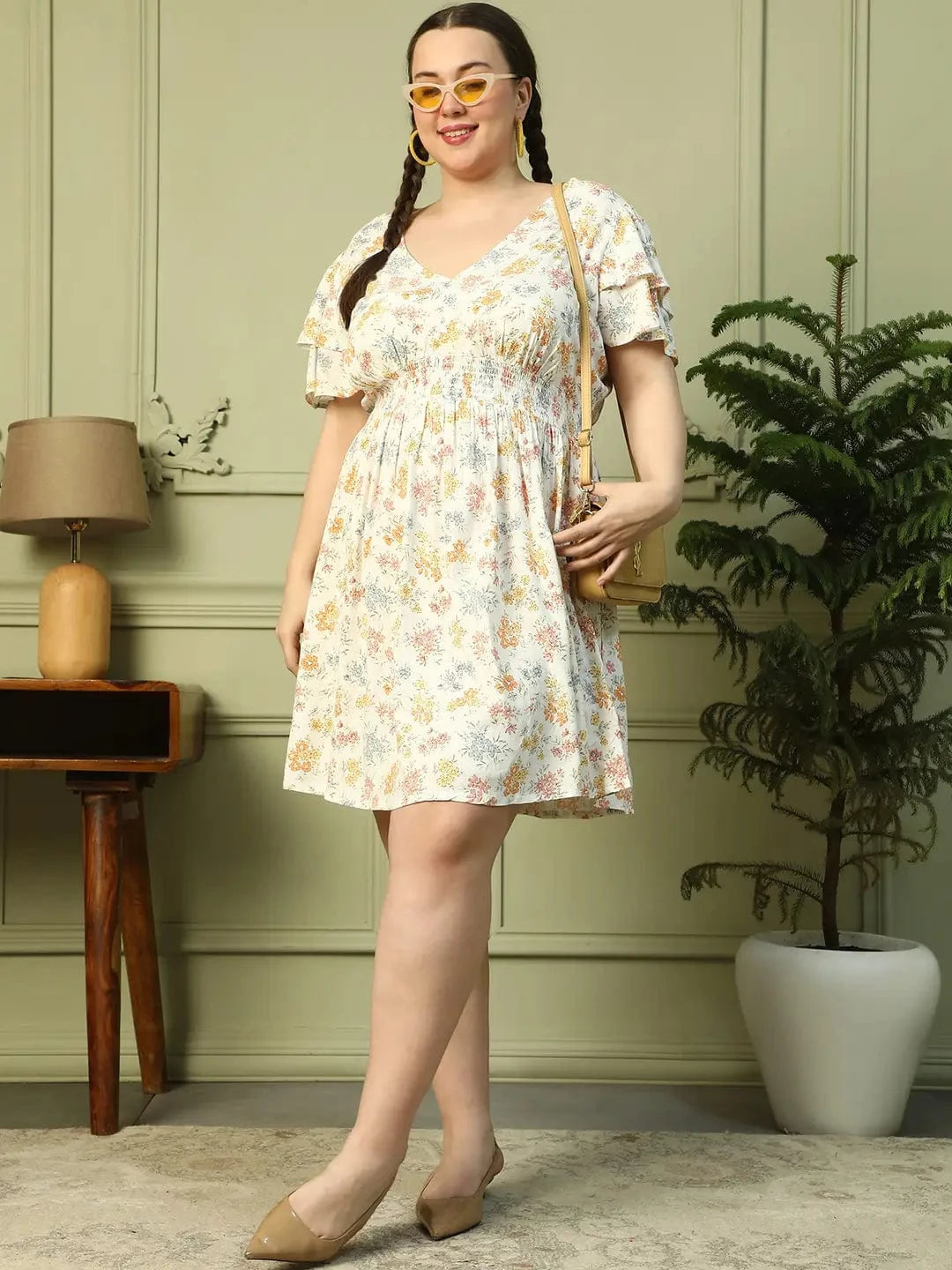 Exquisite White Floral Print  Short Sleeve Elasticated Smocking Plus Size Women Dress