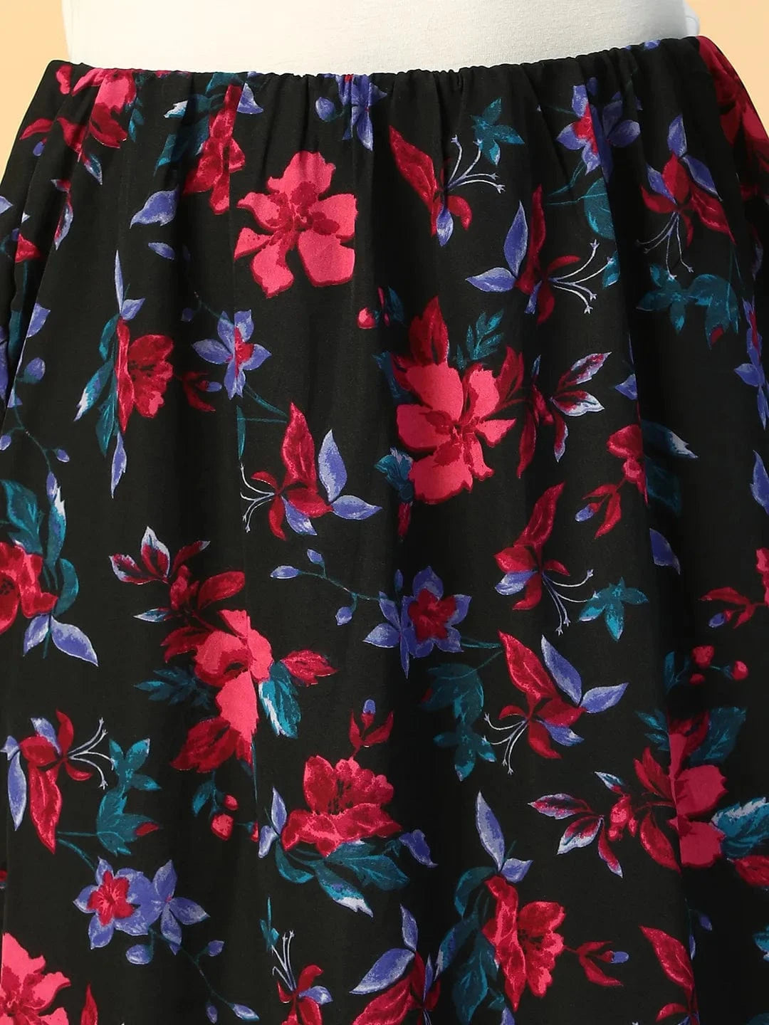 Multicolor Floral Print Elasticated Knee Length Women Satin Skirt