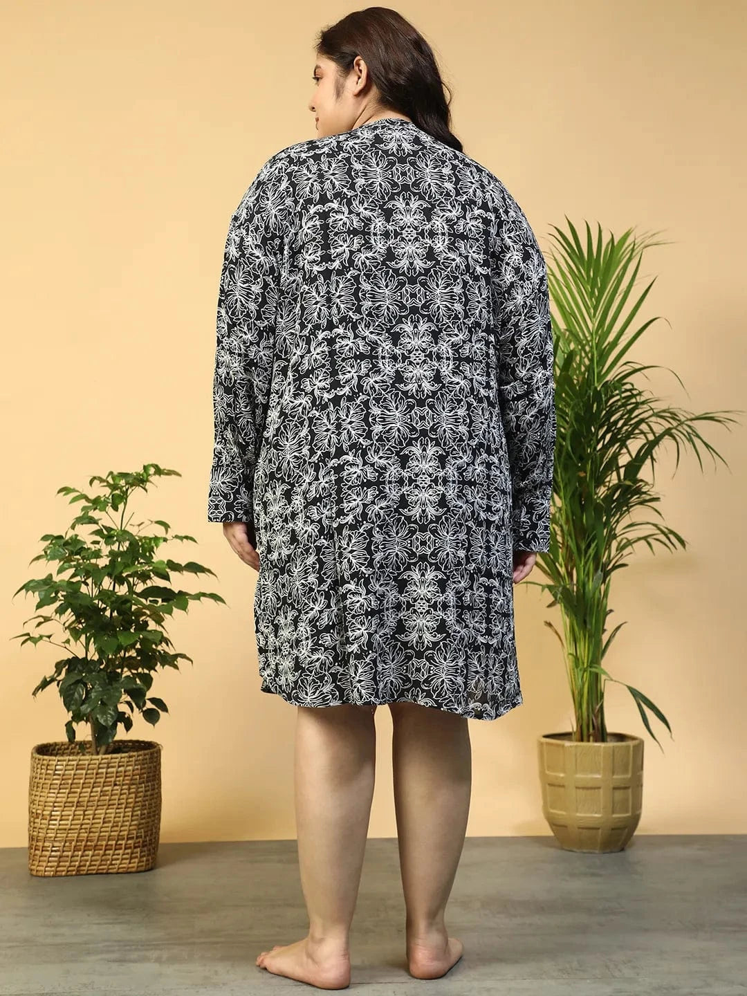 Canva Black Floral Print Long Sleeve Button Down Plus Size Beachwear Shirt