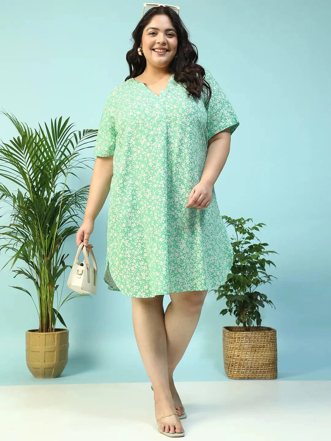 Heavenly Green Floral Print V- Neck Short Sleeve Plus Size Women Dress