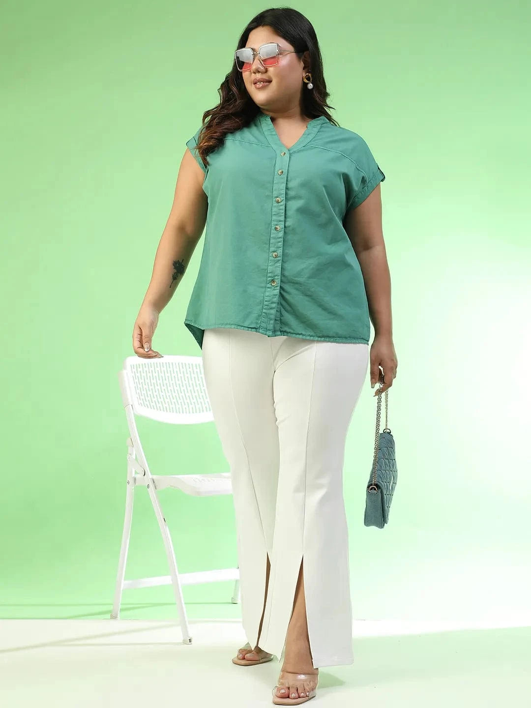 Style-Savvy Green Short Sleeve Button Down Plus Size Women Cotton Top