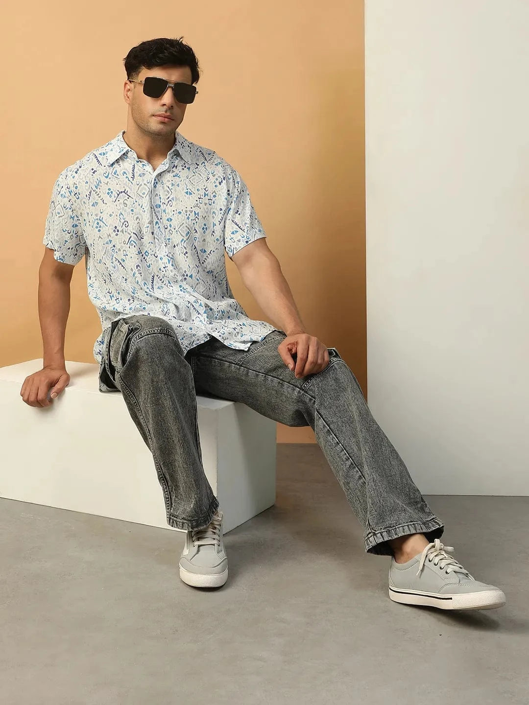 Flexer Abstract Print Multicolor Collared Short Sleeve Men Oversized Shirt