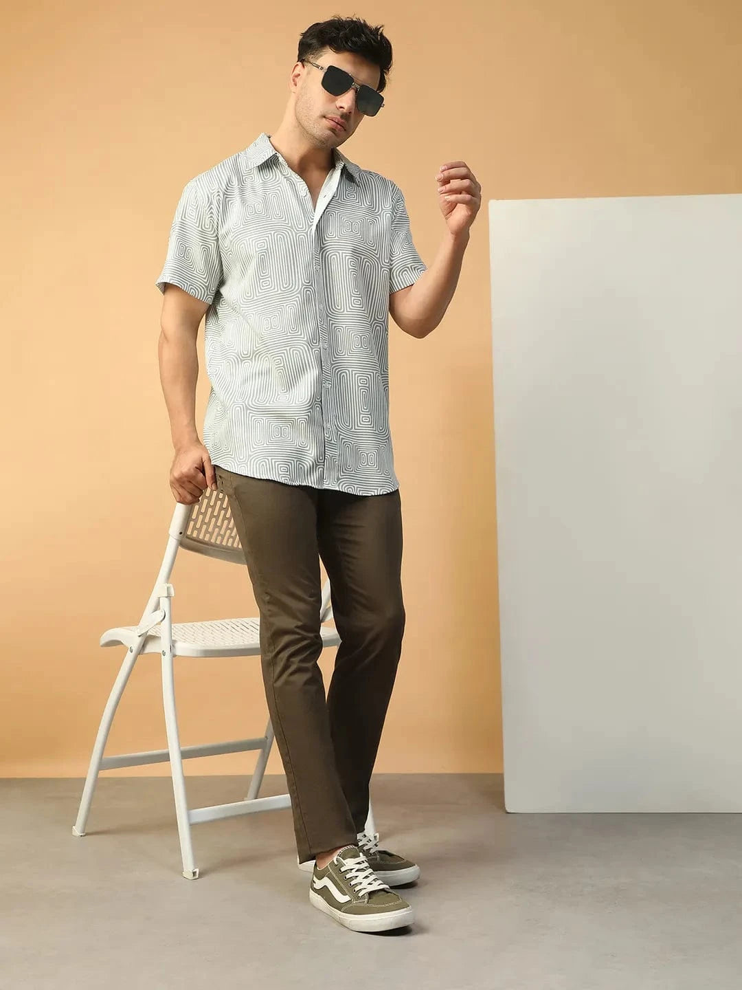 Hunk Light Green Geometric Print Collared Short Sleeve Men Oversized Shirt