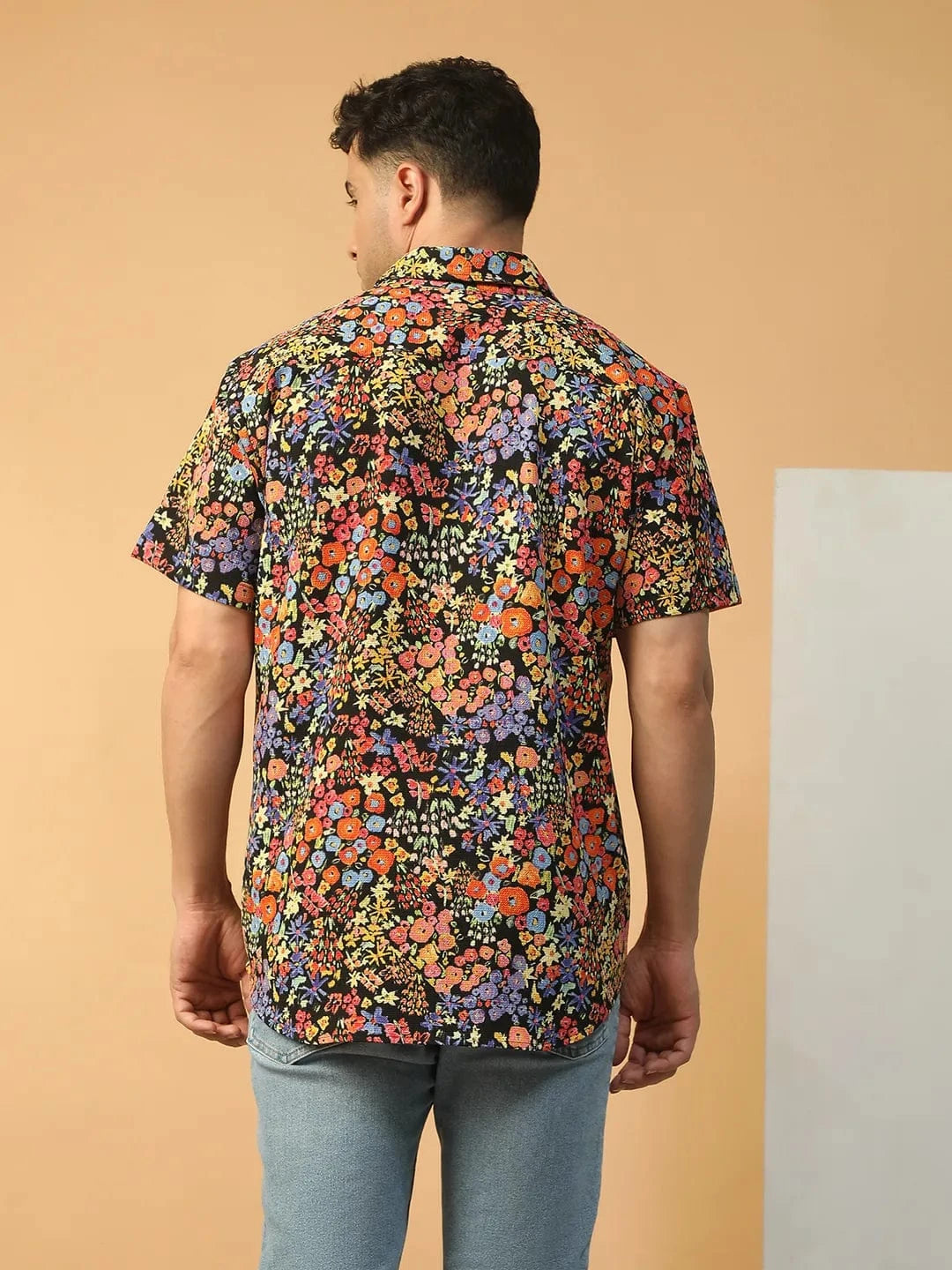 Loud Floral Print Multicolor Collared Short Sleeve Men Oversized Shirt