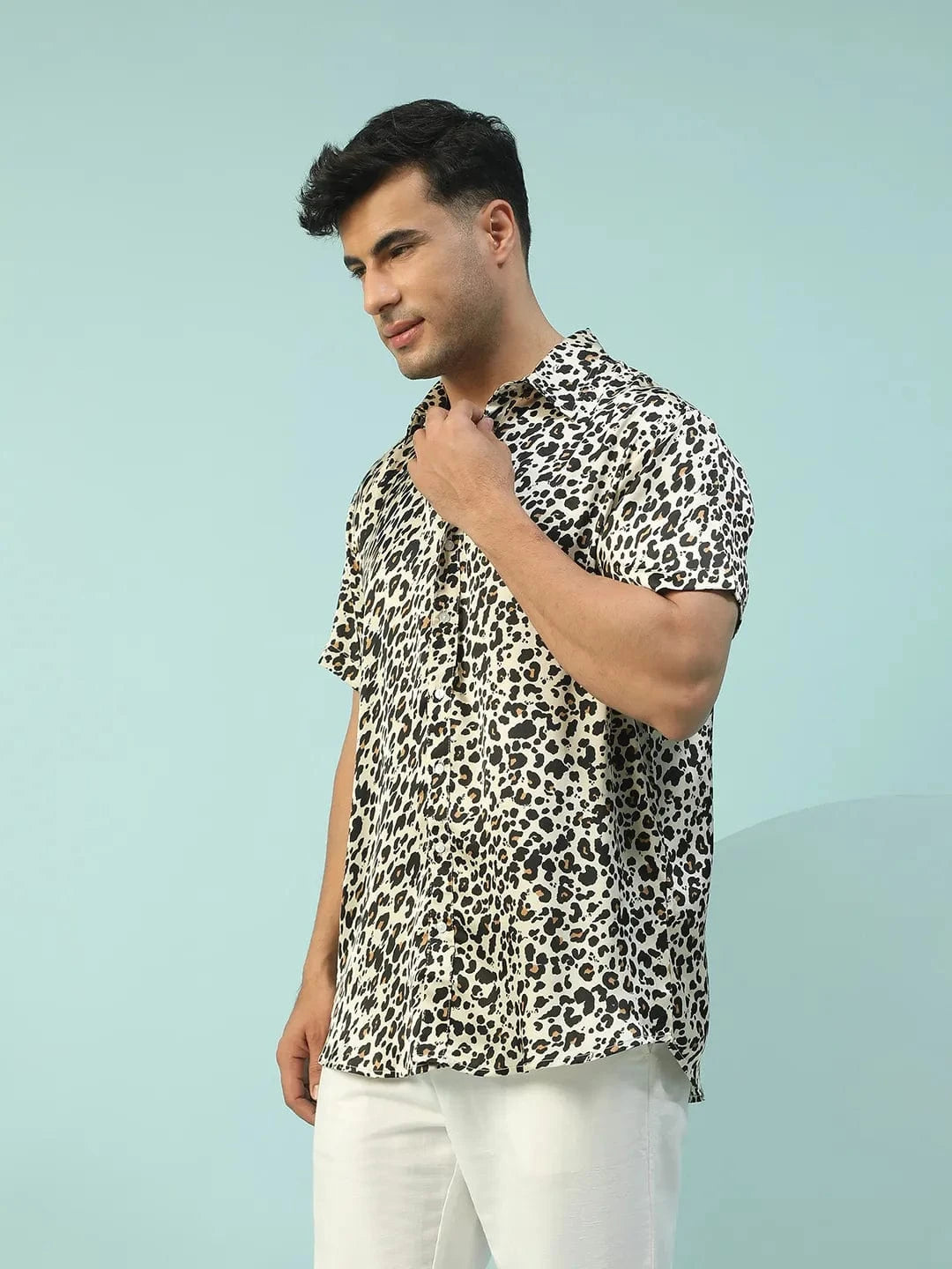 Macho Animal Print Multicolor Collared Short Sleeve Men Oversized Shirt