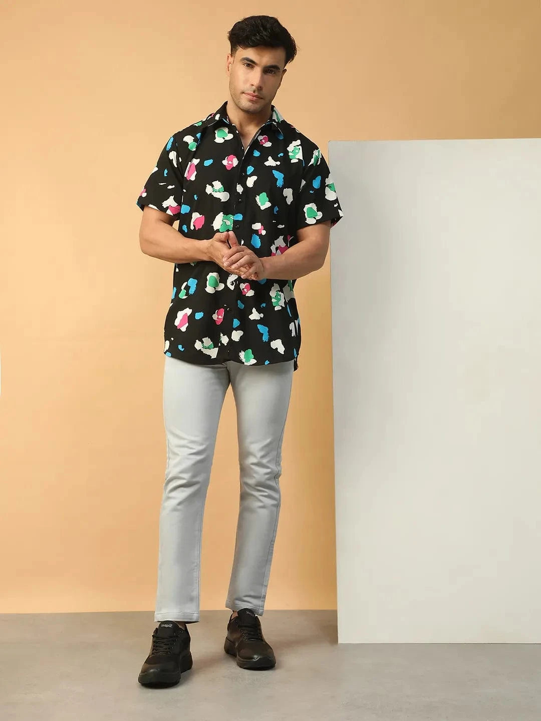 Vibe Black Abstract Print Collared Short Sleeve Men Oversized Shirt