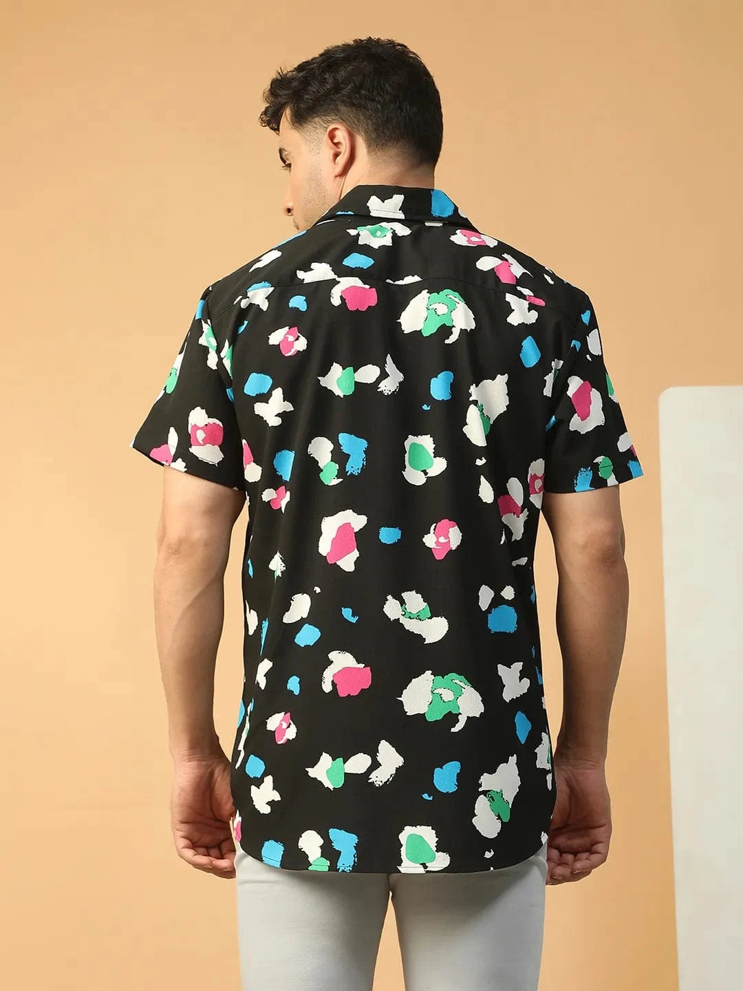 Vibe Black Abstract Print Collared Short Sleeve Men Oversized Shirt
