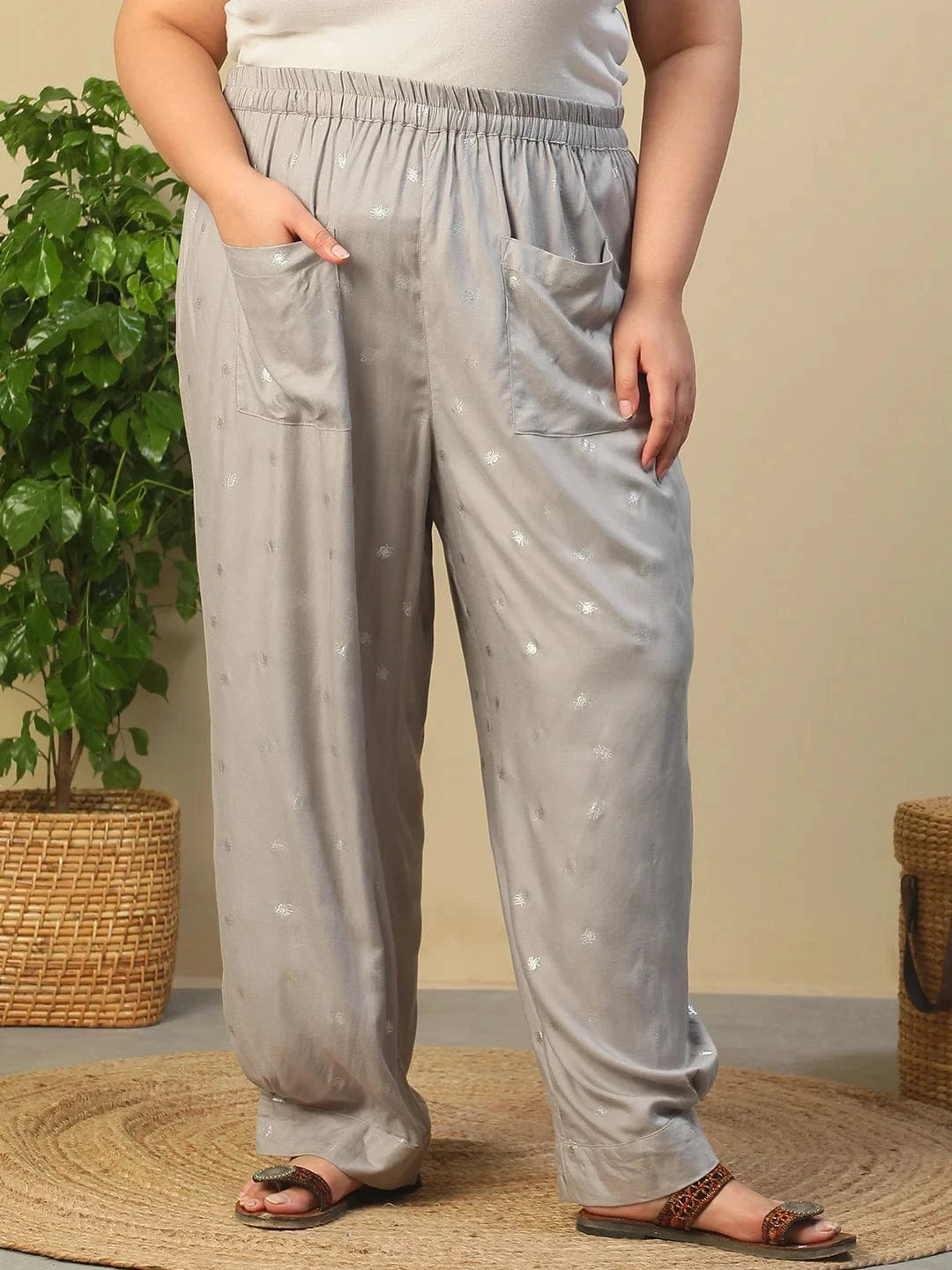 Grey Elasticated  Royal Twill Foil Print Plus Size Women Trouser With Front Pockets