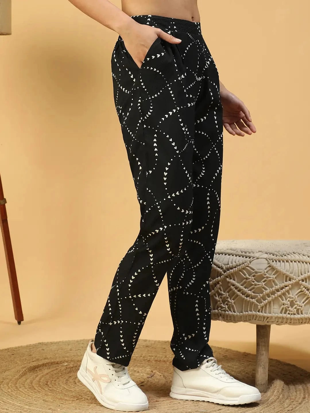 Black Printed Elasticated Pant With Side Pockets