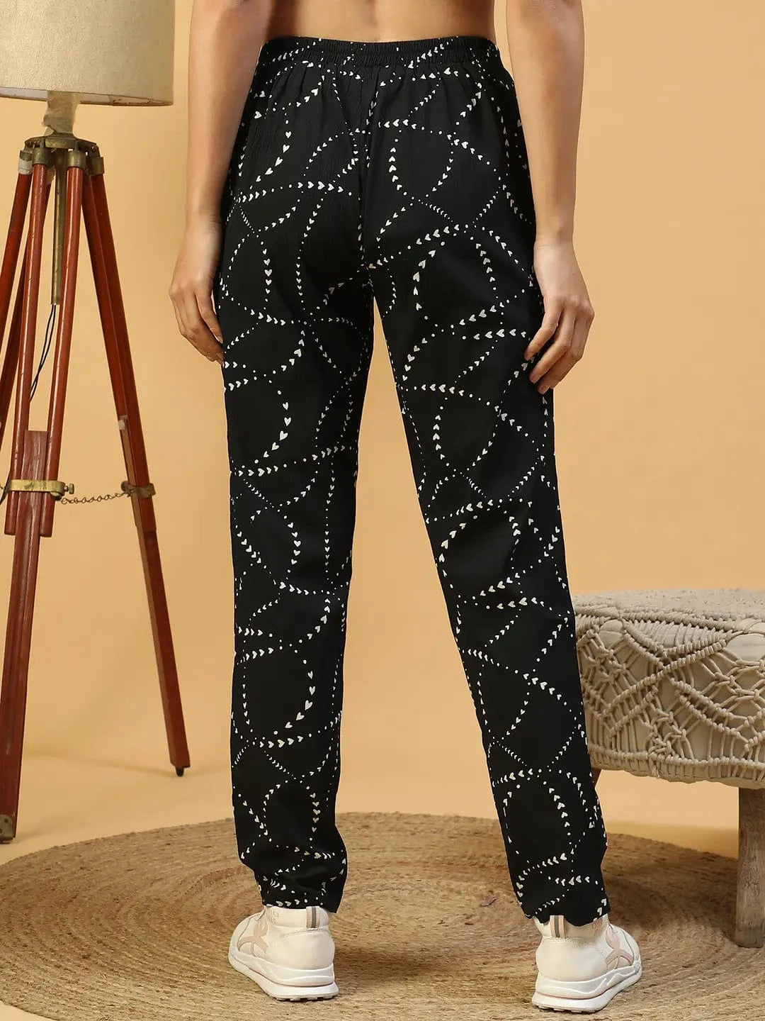 Black Printed Elasticated Pant With Side Pockets