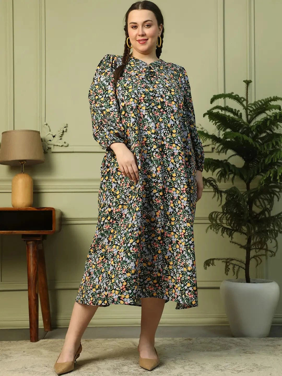 Crisp Black Floral Print Long Sleeve  Women Plus Size Maxi Dress With Waist Tie-Up Belt