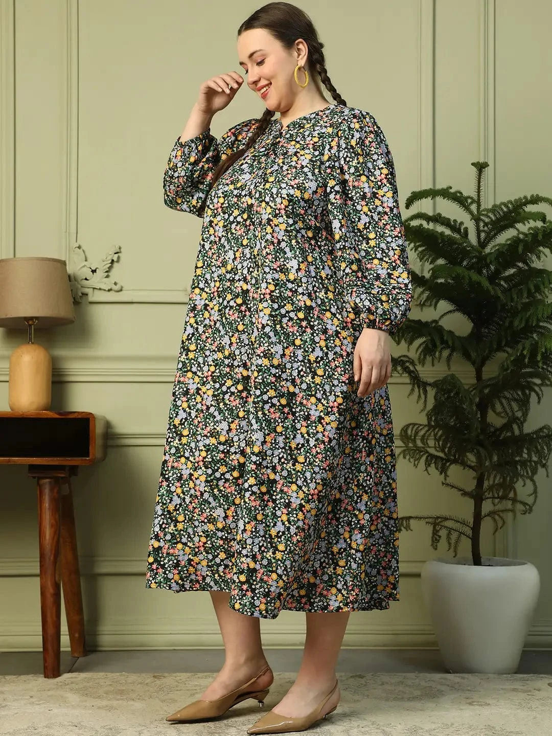 Crisp Black Floral Print Long Sleeve  Women Plus Size Maxi Dress With Waist Tie-Up Belt