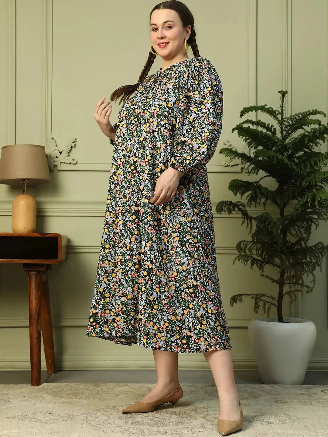 Crisp Black Floral Print Long Sleeve  Women Plus Size Maxi Dress With Waist Tie-Up Belt