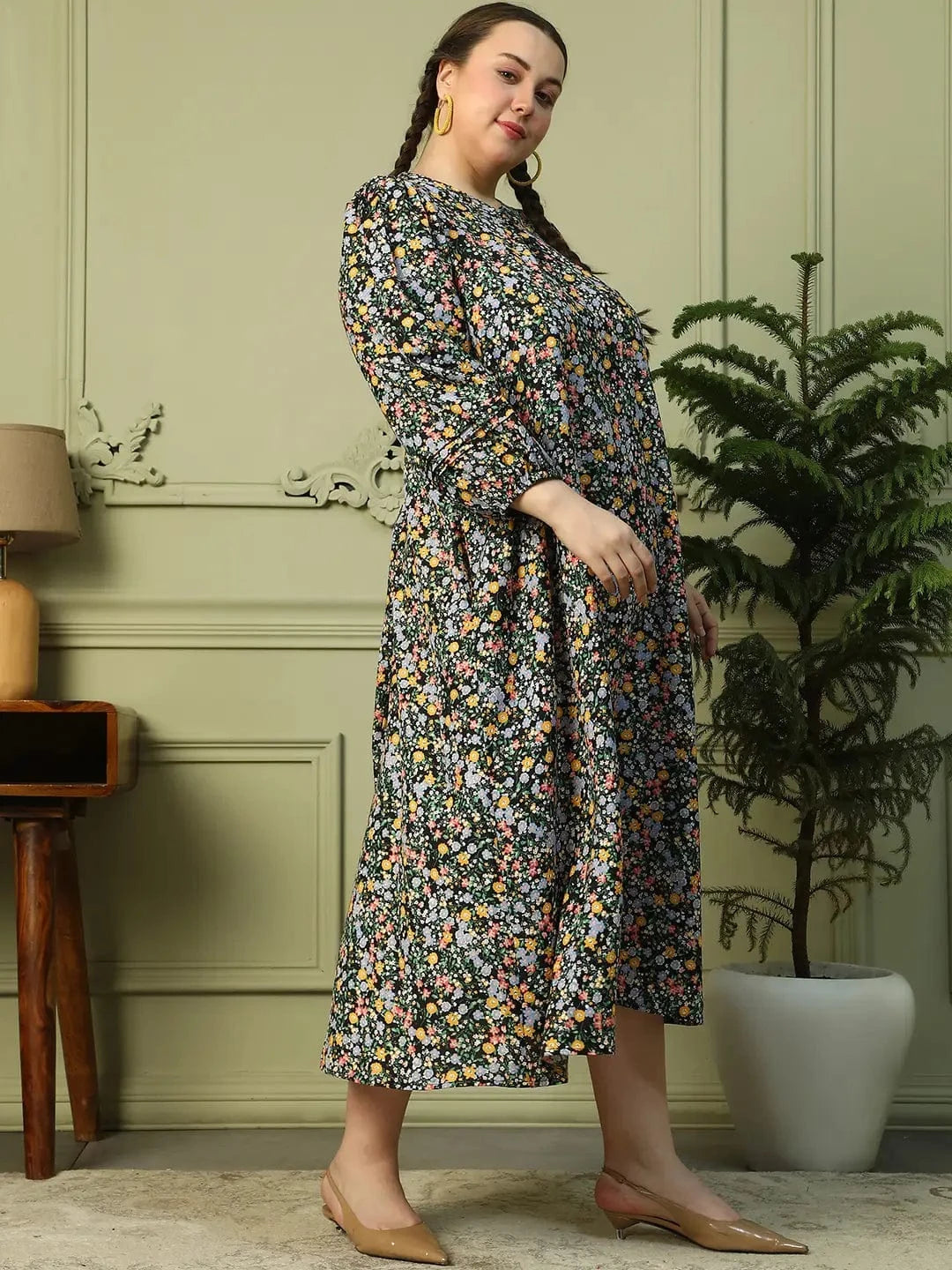 Crisp Black Floral Print Long Sleeve  Women Plus Size Maxi Dress With Waist Tie-Up Belt