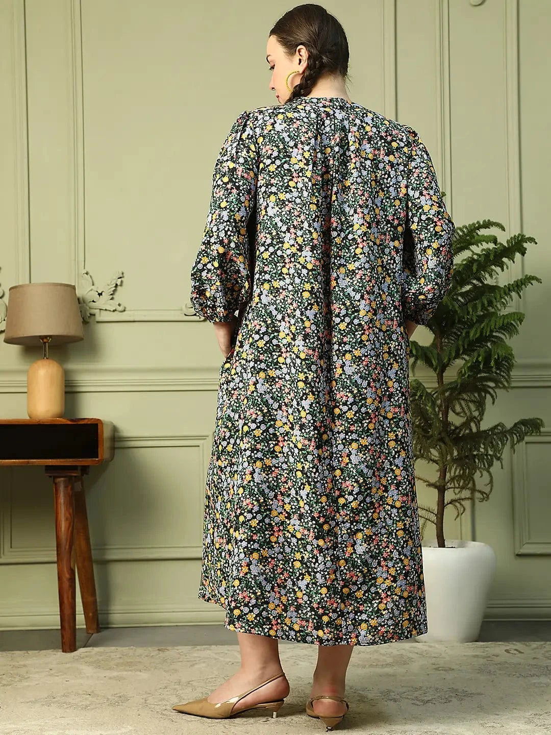 Crisp Black Floral Print Long Sleeve  Women Plus Size Maxi Dress With Waist Tie-Up Belt