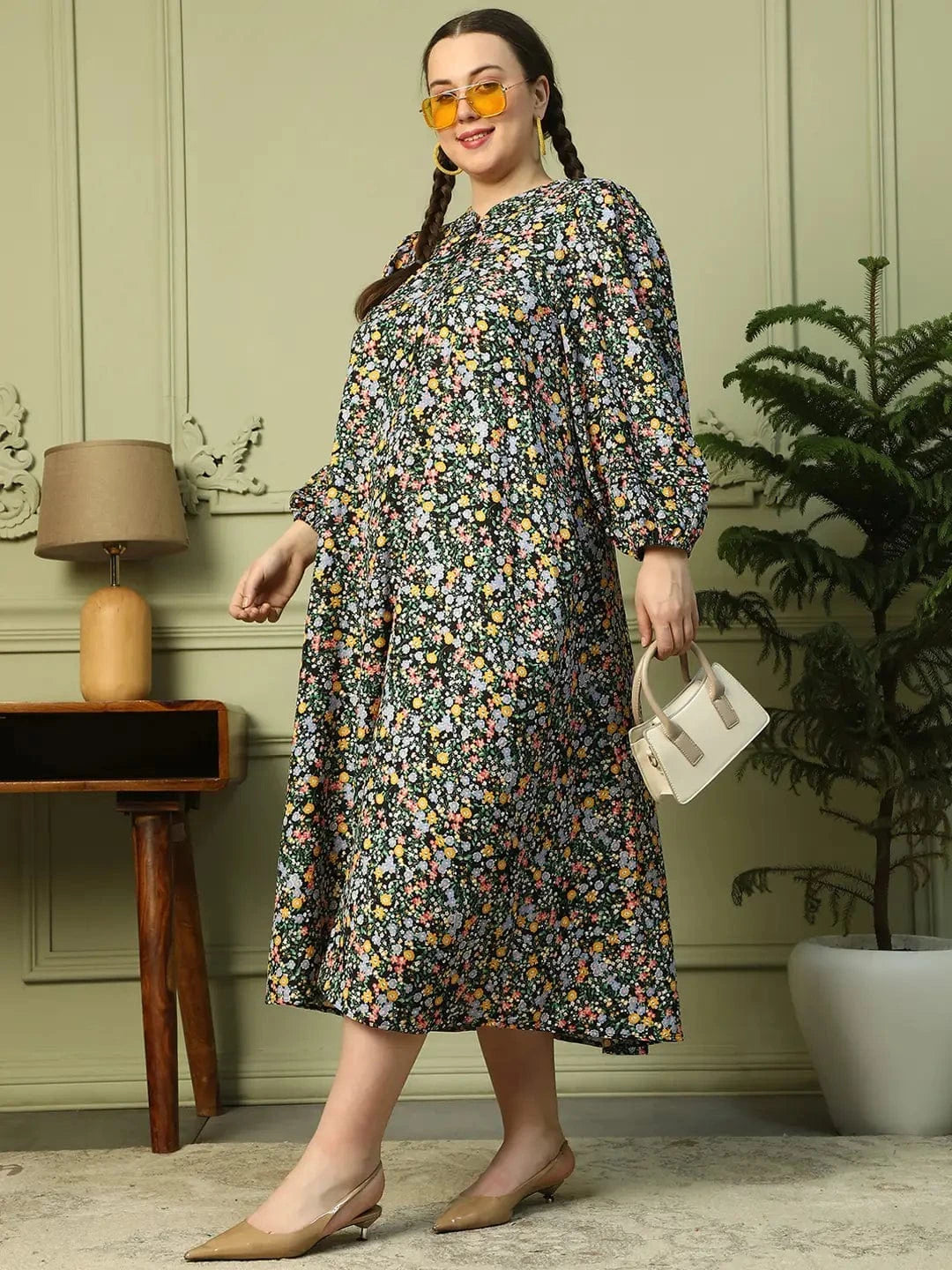 Crisp Black Floral Print Long Sleeve  Women Plus Size Maxi Dress With Waist Tie-Up Belt
