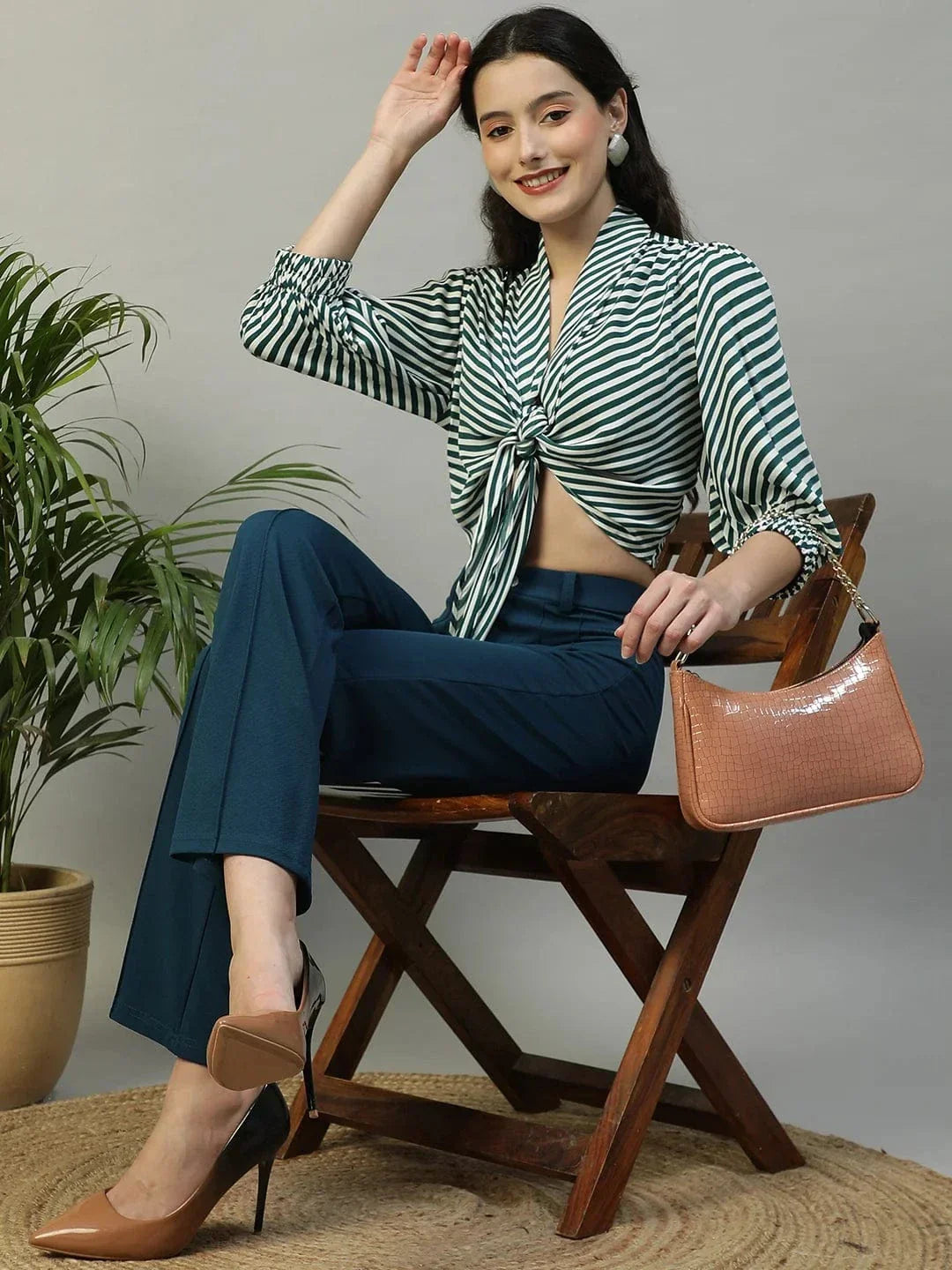 Striking Green Stripe Print Tie-Knot Detail Women Crop Top - oxolloxo