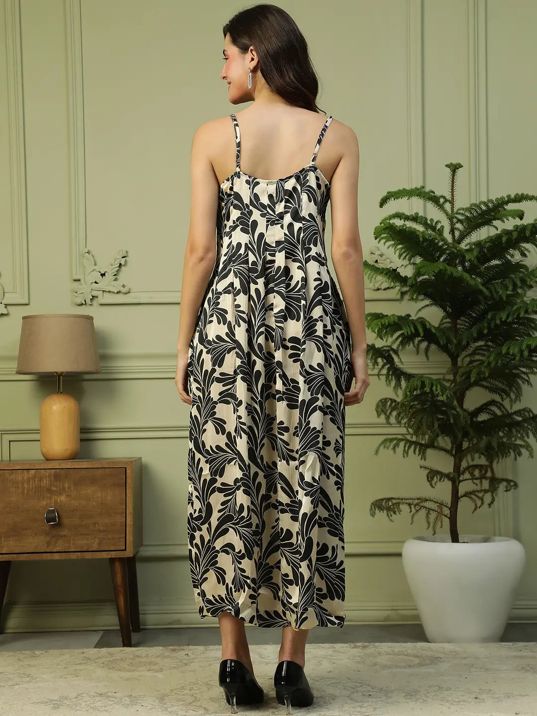 Black Floral Print Square Neck Sleeveless Women Long Maxi Dress