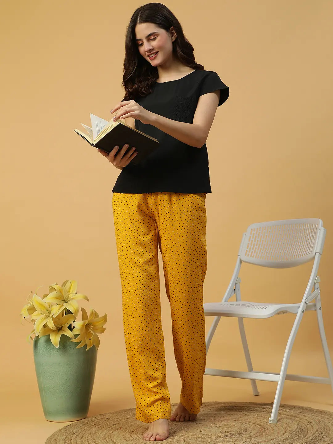 Short Sleeves Black Lace Nightwear Women's Top