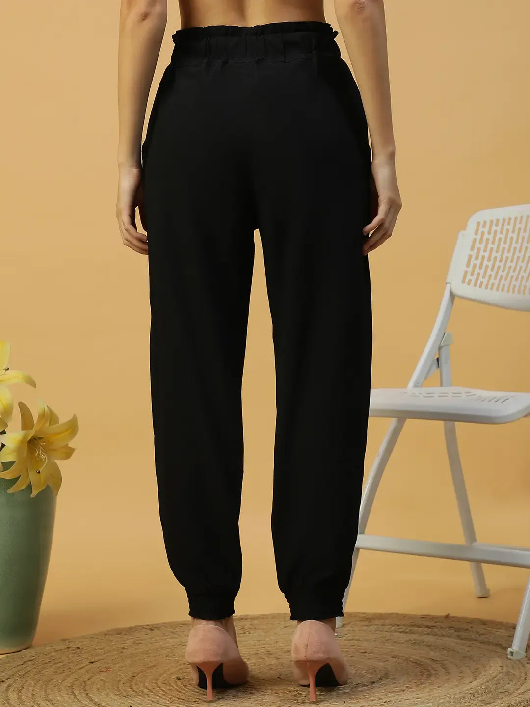 Women Black Straight Pant