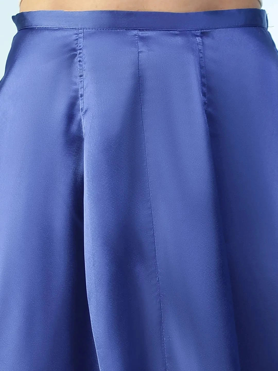 Womp Solid Blue Elasticated Knee Length Women Satin Skirt