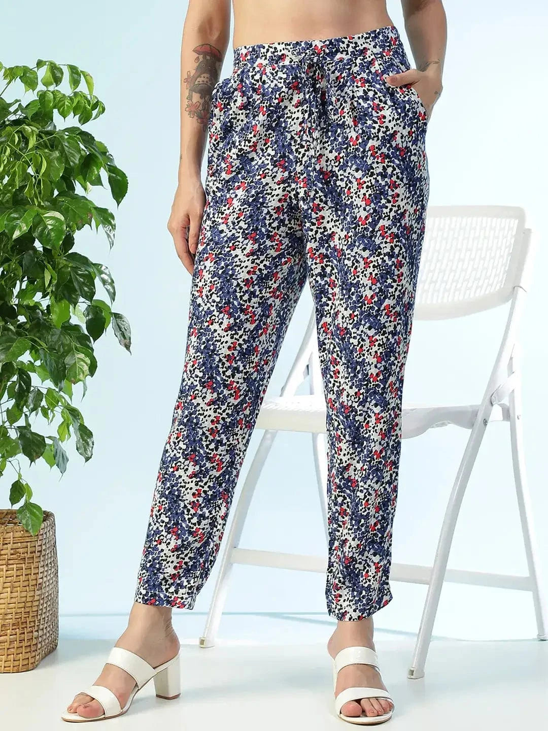 Multicolor Floral Print Elasticated Tapered Fit Narrow Linen Women Pant