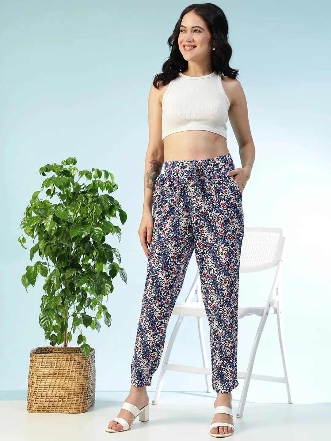 Multicolor Floral Print Elasticated Tapered Fit Narrow Linen Women Pant