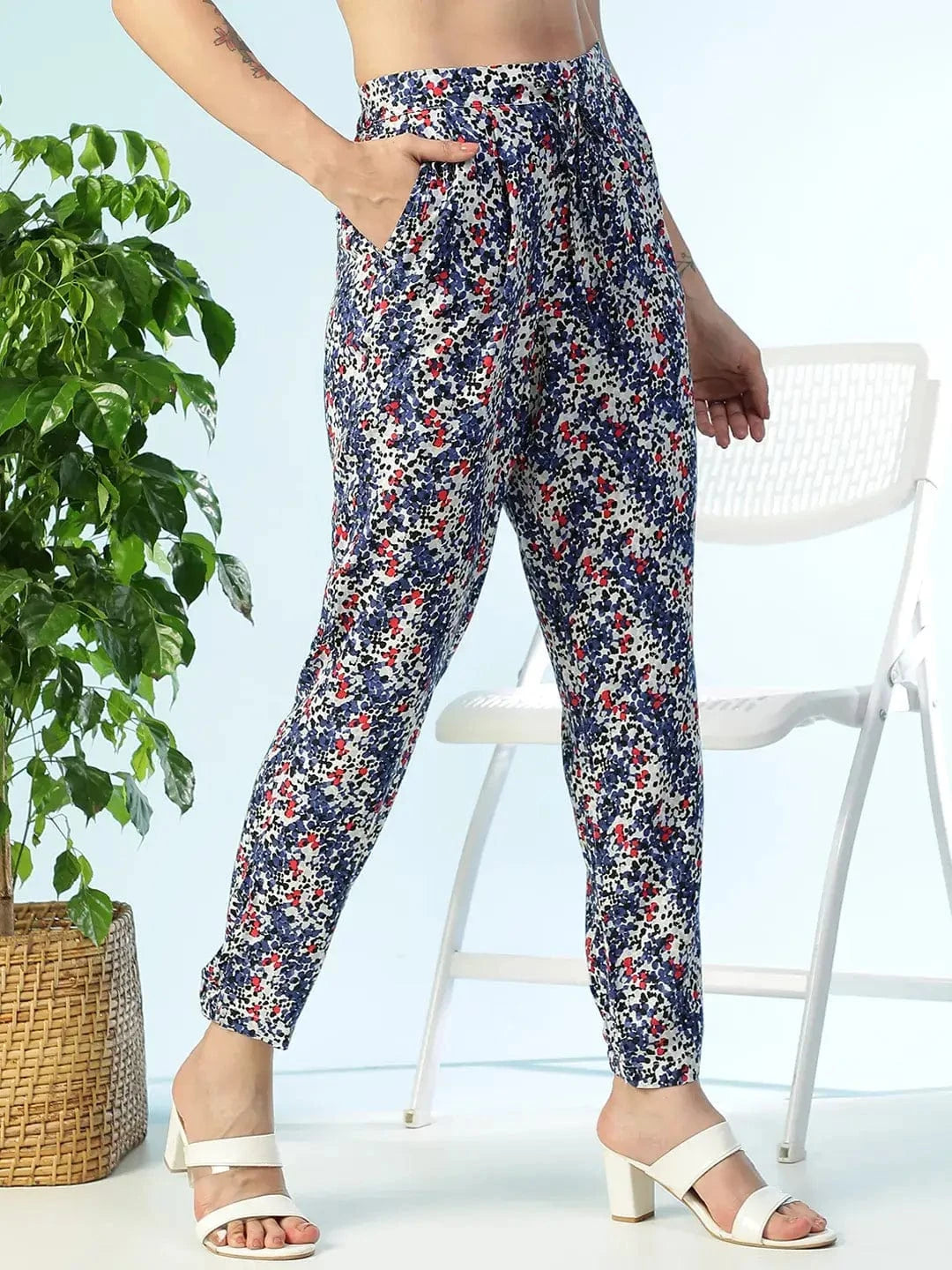 Multicolor Floral Print Elasticated Tapered Fit Narrow Linen Women Pant