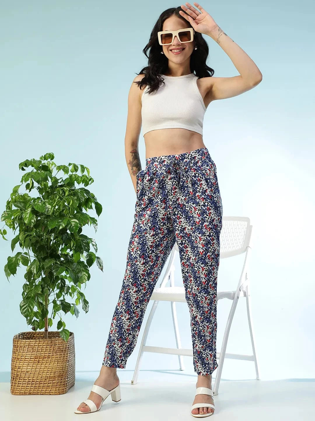 Multicolor Floral Print Elasticated Tapered Fit Narrow Linen Women Pant