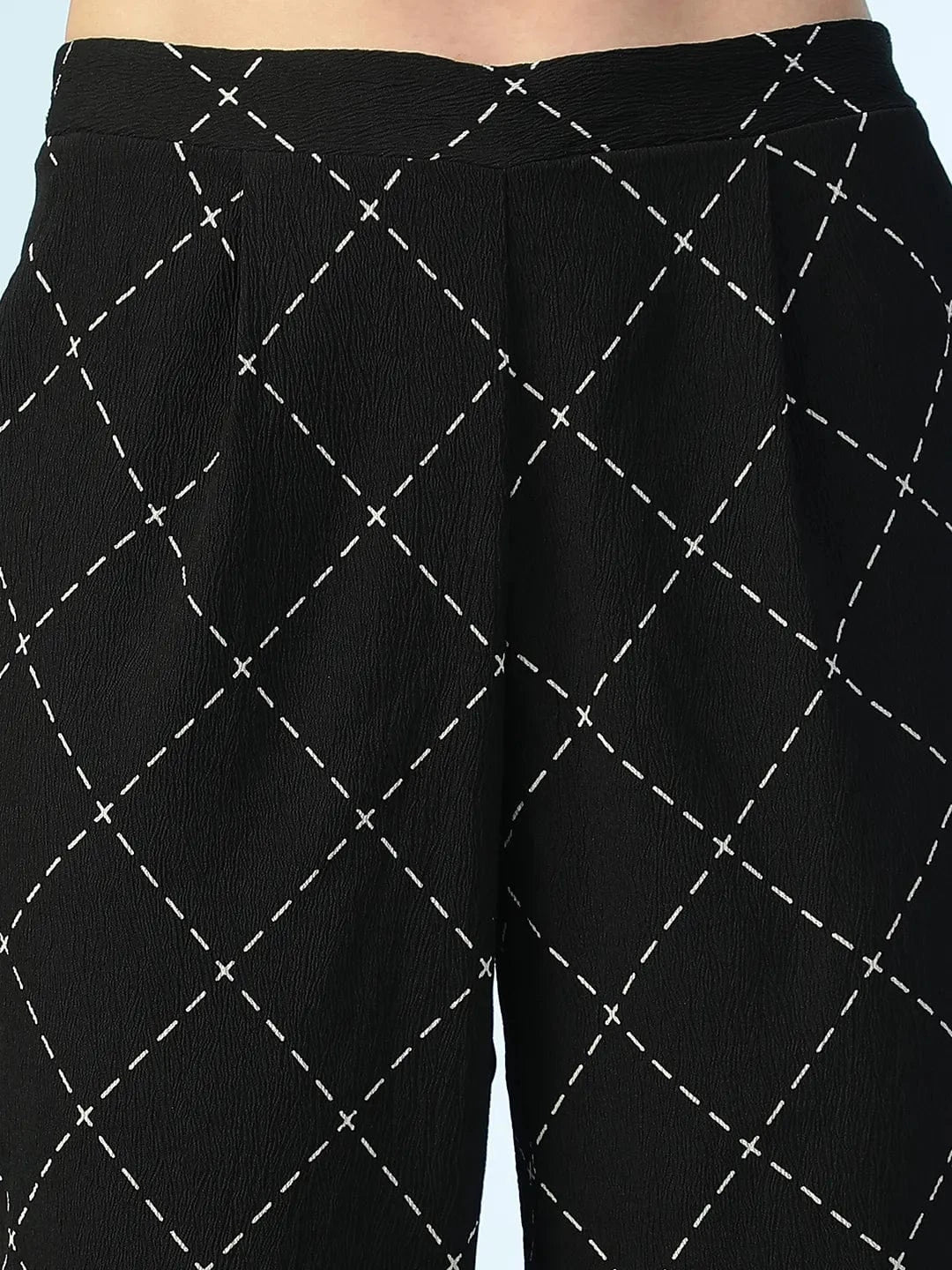 Serving Black Printed Elasticated Tapered Fit Narrow Linen Women Pant